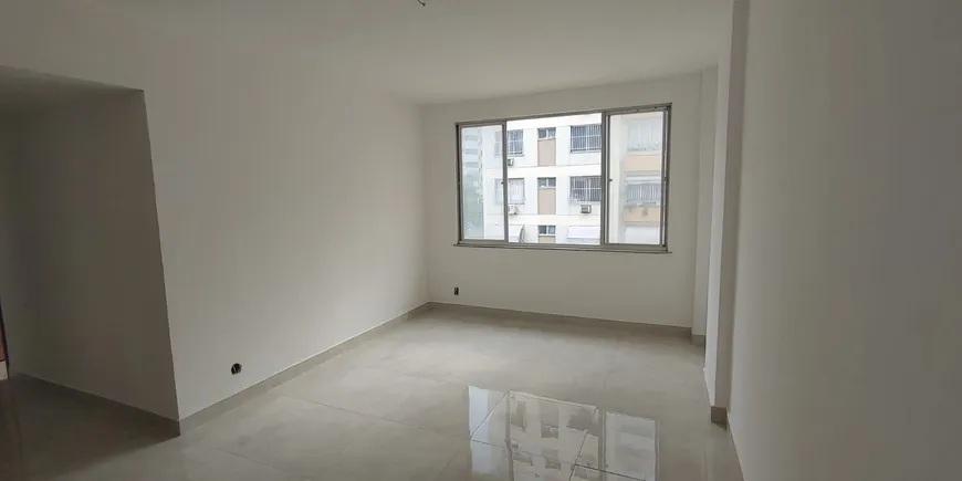 Apartamento à venda com 2 quartos, 100m² - Foto 21