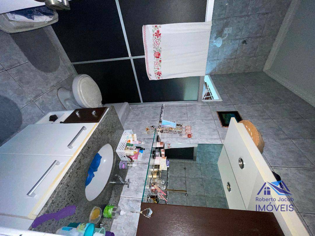 Casa à venda com 3 quartos, 250m² - Foto 12