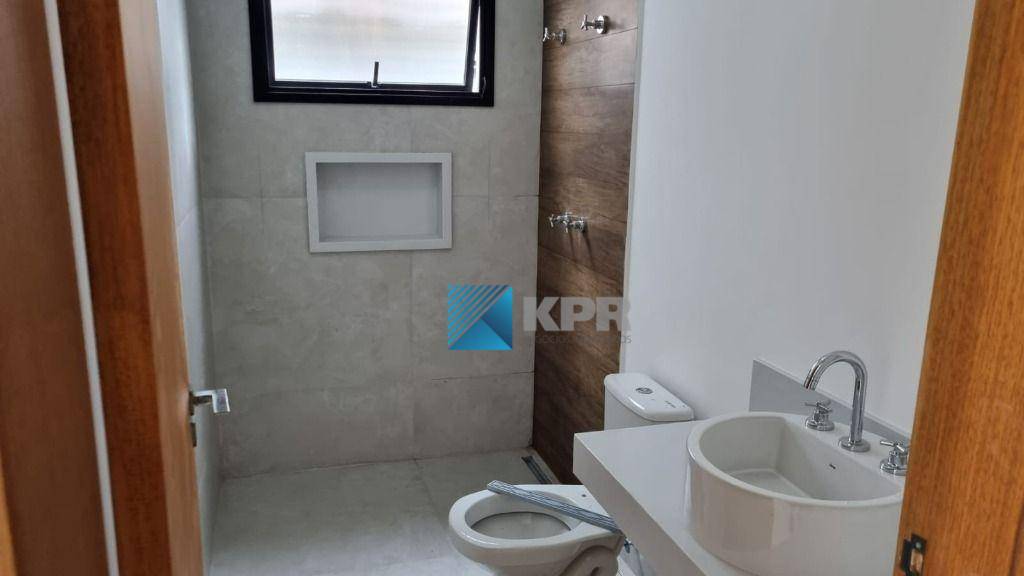 Casa de Condomínio à venda com 3 quartos, 150m² - Foto 2