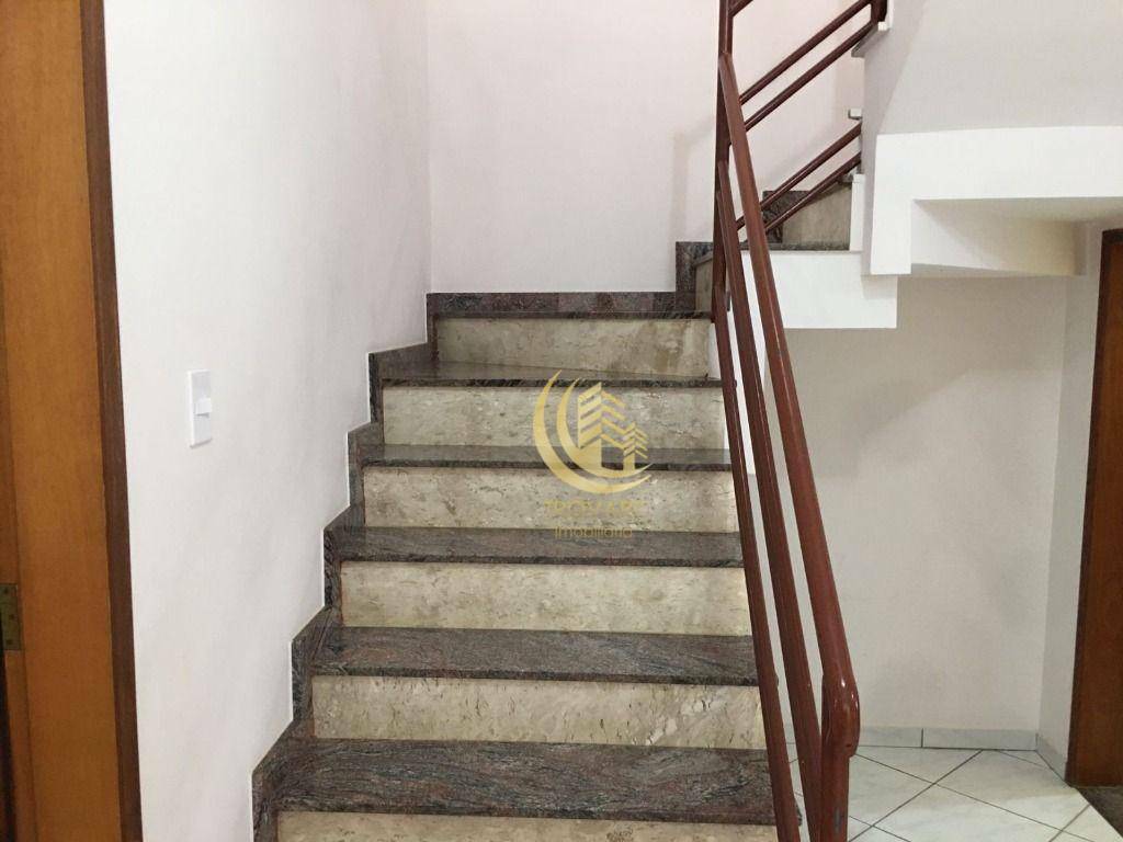 Sobrado à venda com 4 quartos, 321m² - Foto 18