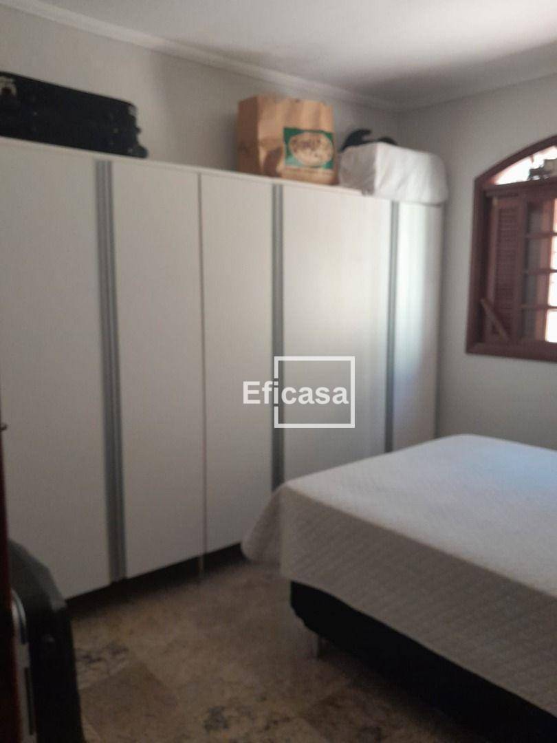 Casa à venda com 3 quartos, 270m² - Foto 3