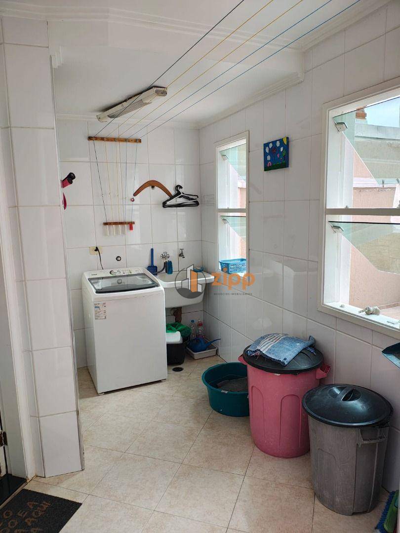 Sobrado à venda com 3 quartos, 200m² - Foto 23