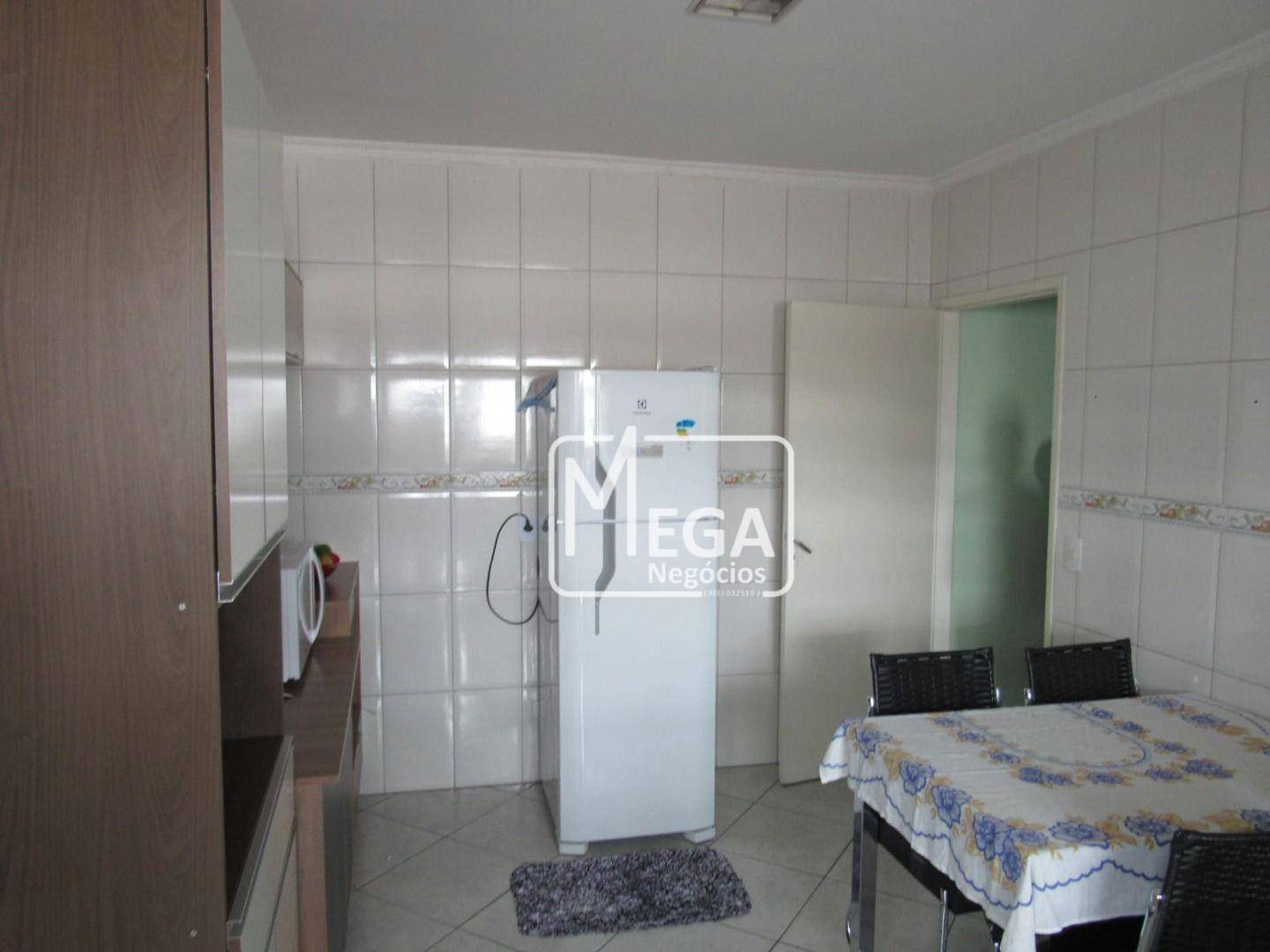 Casa à venda com 4 quartos, 250m² - Foto 28