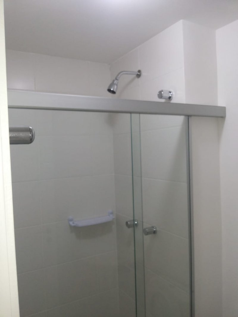 Apartamento à venda com 2 quartos, 63m² - Foto 4