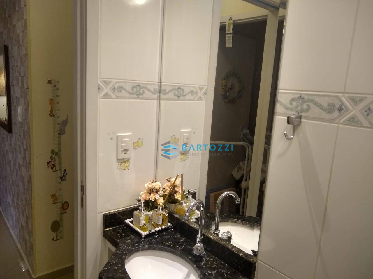 Apartamento à venda com 2 quartos, 60m² - Foto 12