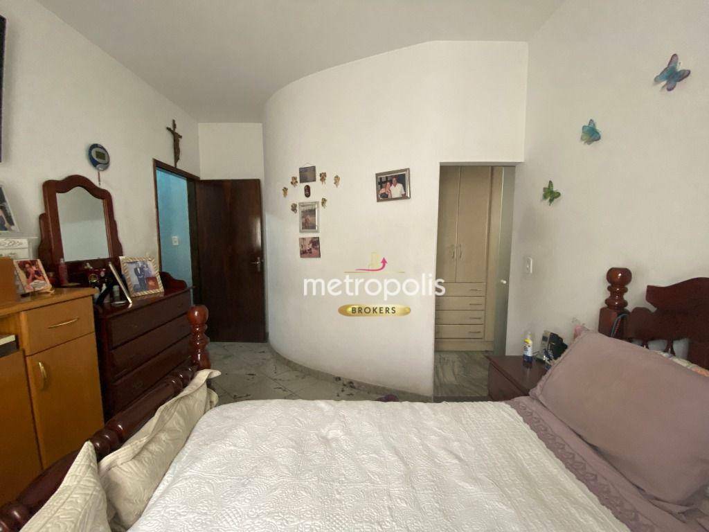 Casa à venda com 3 quartos, 241m² - Foto 21