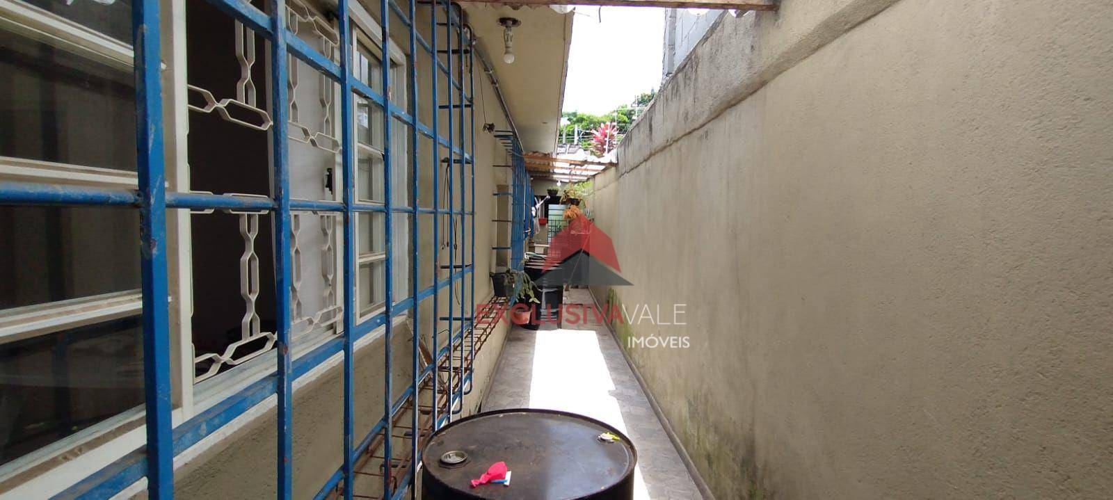 Casa à venda com 5 quartos, 290m² - Foto 45