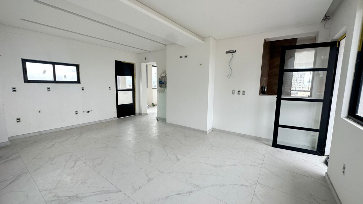 Cobertura à venda com 3 quartos, 170m² - Foto 4
