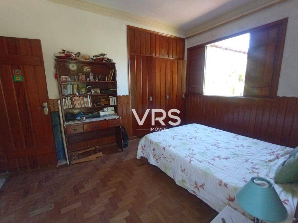 Casa à venda com 7 quartos, 581m² - Foto 30