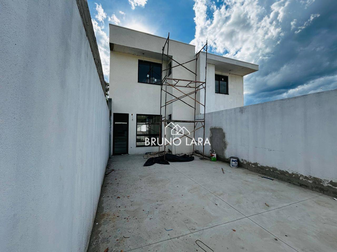 Casa, 3 quartos, 90 m² - Foto 1