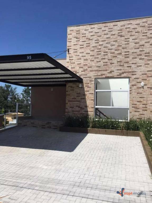 Sobrado à venda com 3 quartos, 225m² - Foto 1