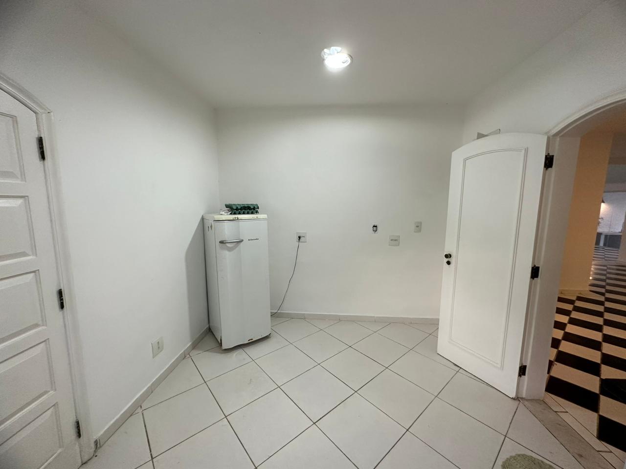 Casa de Condomínio à venda com 4 quartos, 600m² - Foto 15