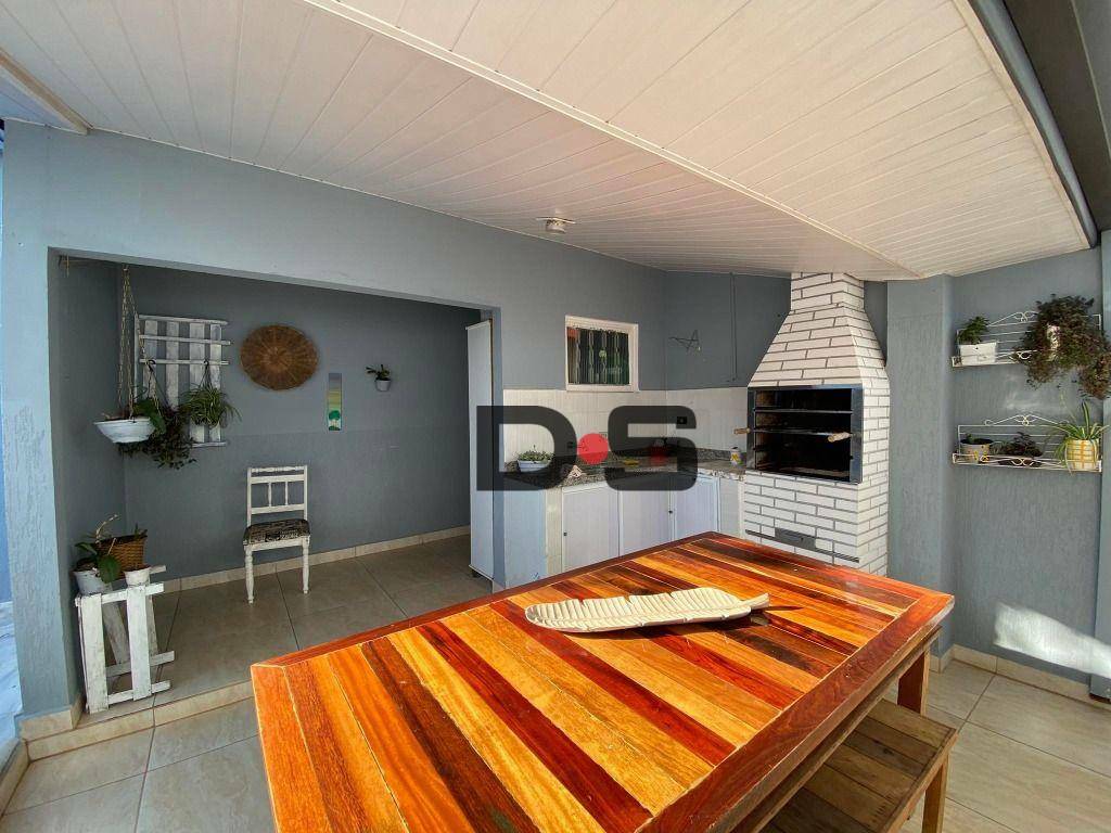 Casa à venda com 3 quartos, 160m² - Foto 11