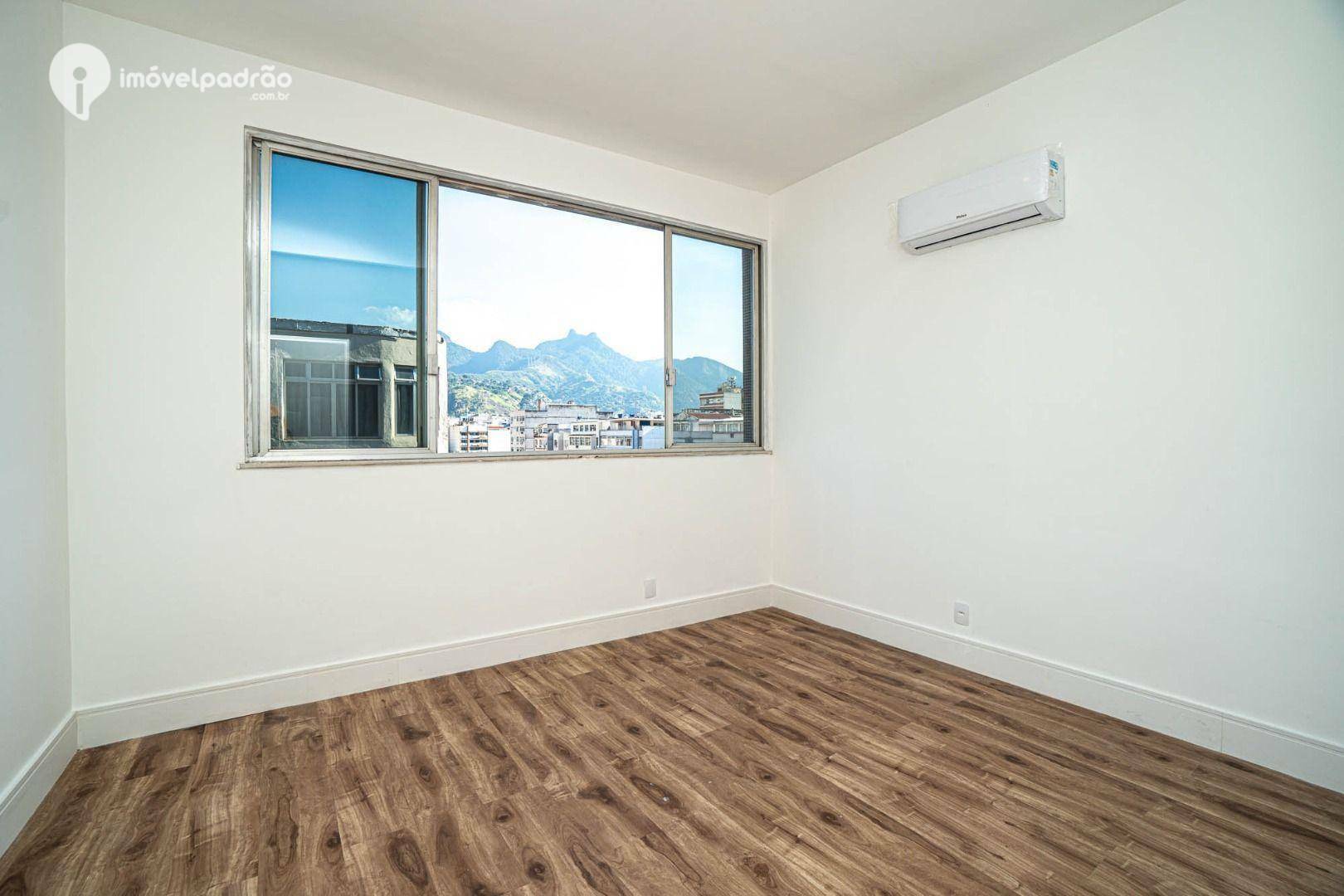 Apartamento à venda com 4 quartos, 130m² - Foto 14