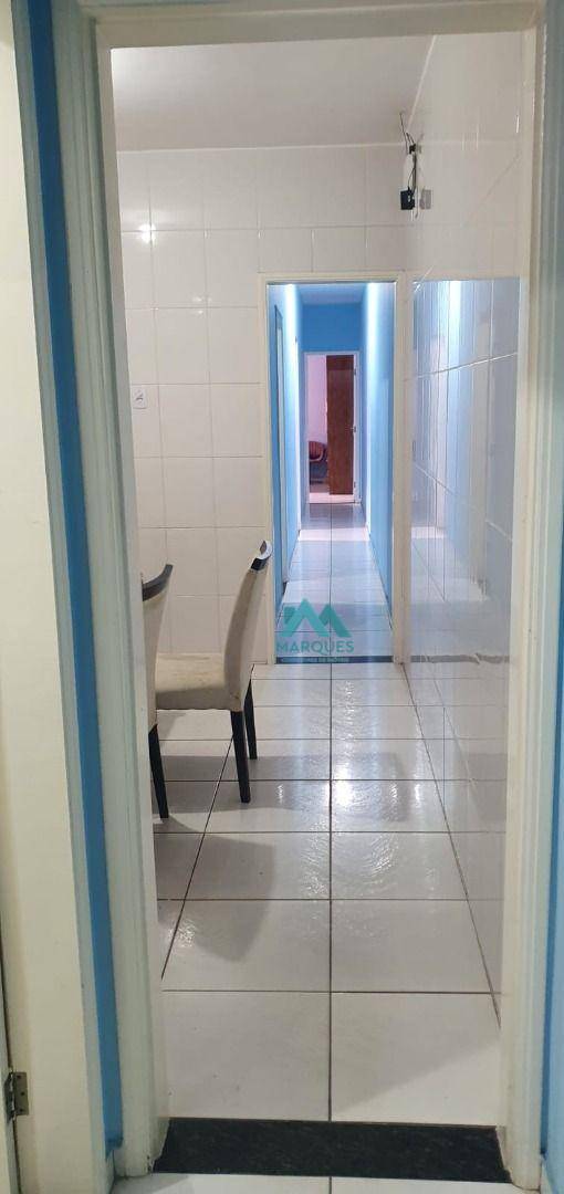 Casa à venda com 3 quartos, 100m² - Foto 7