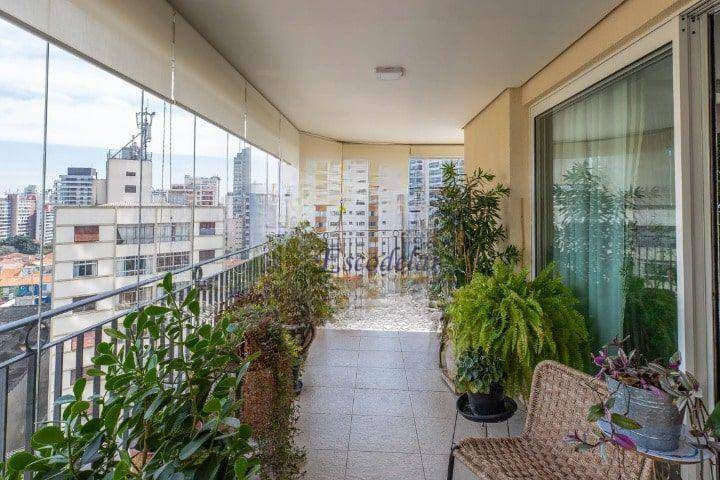 Apartamento à venda com 3 quartos, 276m² - Foto 3