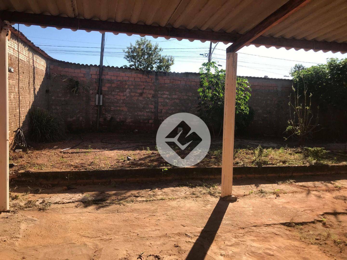 Casa à venda com 2 quartos, 160m² - Foto 2