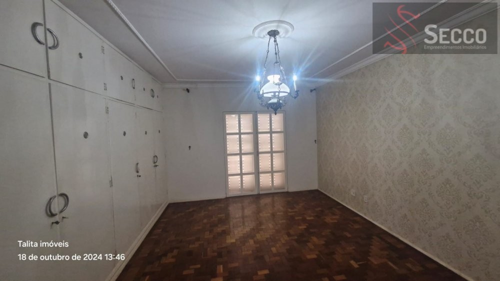 Casa para alugar com 4 quartos, 1050m² - Foto 5