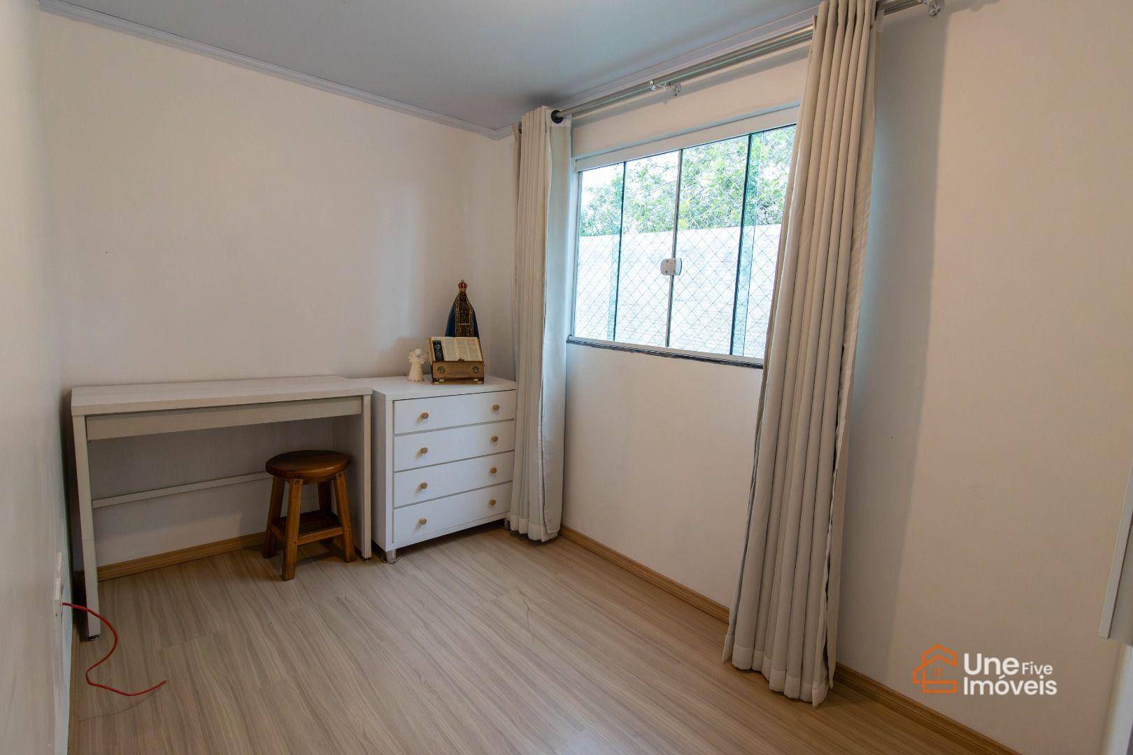 Casa à venda com 2 quartos, 70m² - Foto 8