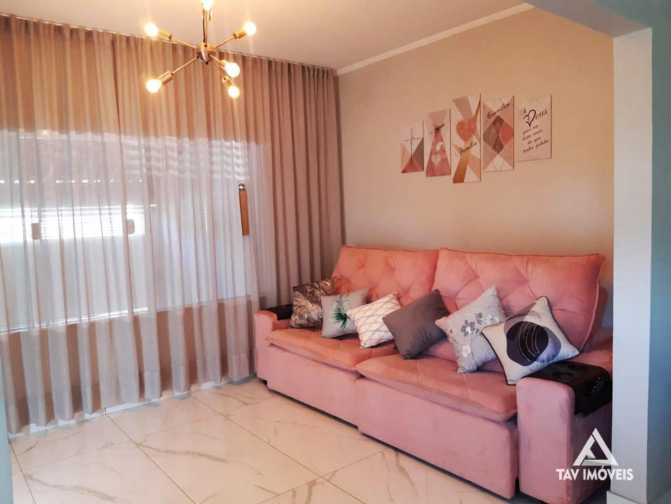 Casa à venda com 4 quartos, 180m² - Foto 2