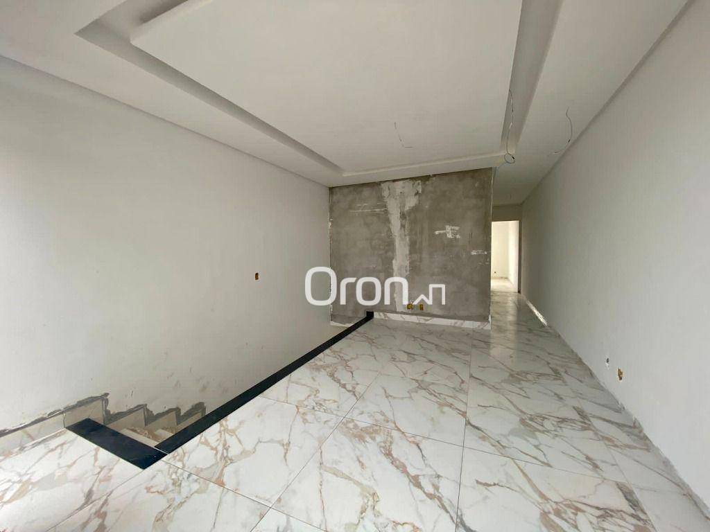 Sobrado à venda com 3 quartos, 120m² - Foto 2