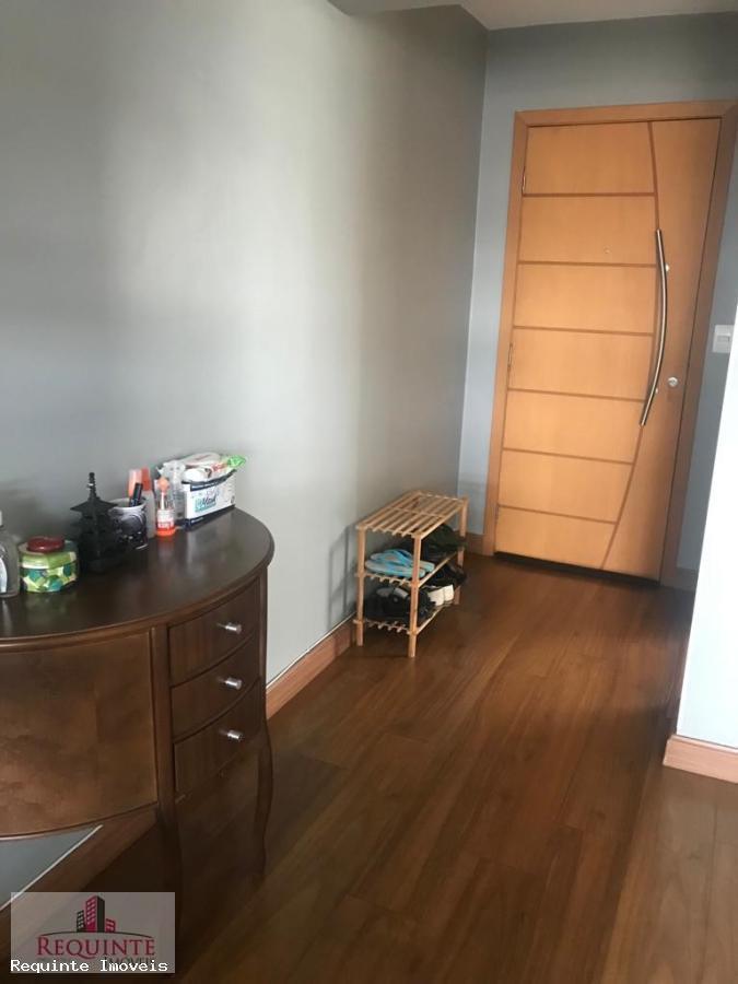 Apartamento à venda com 3 quartos, 97m² - Foto 23