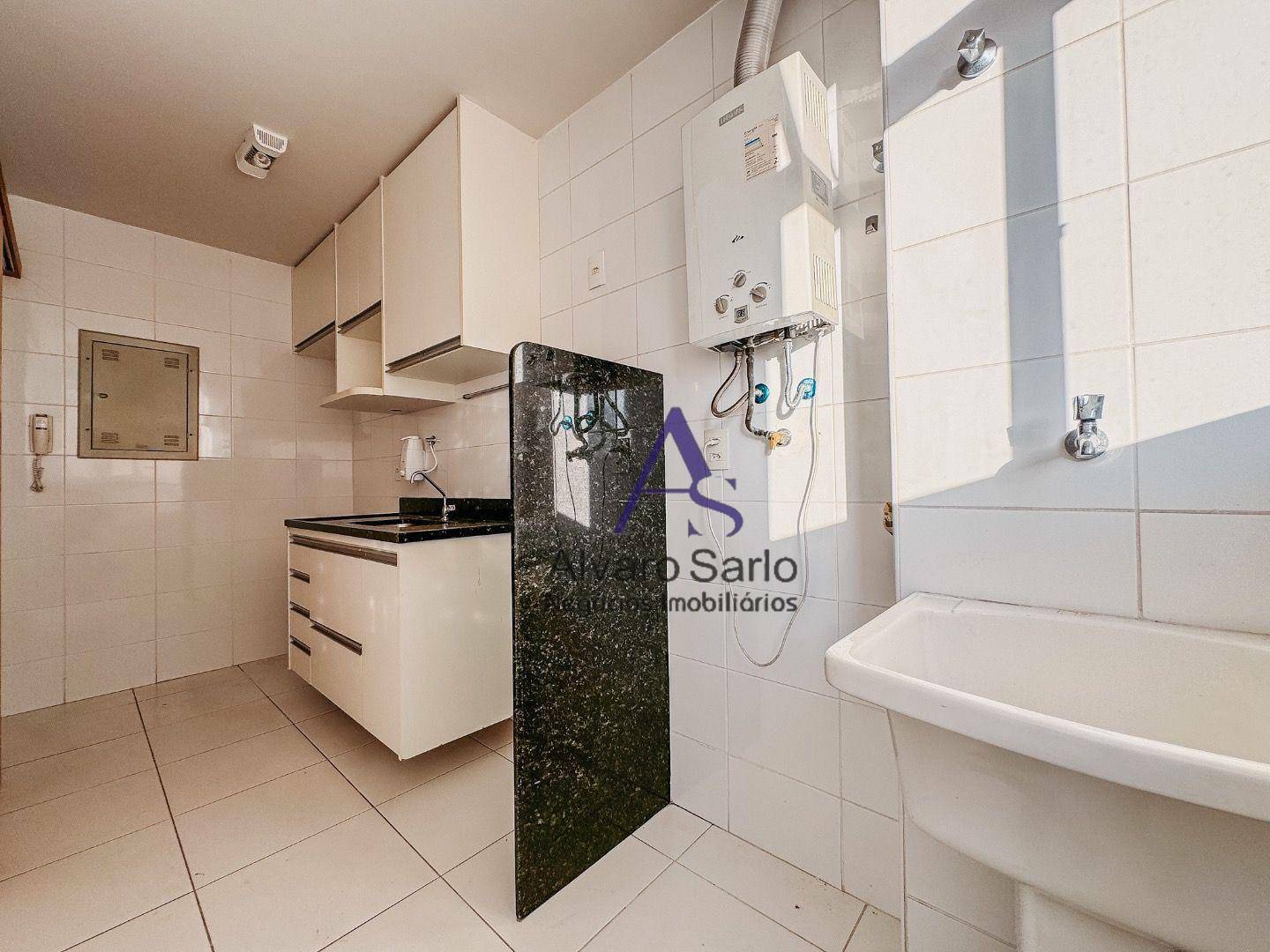 Apartamento à venda com 2 quartos, 62m² - Foto 12