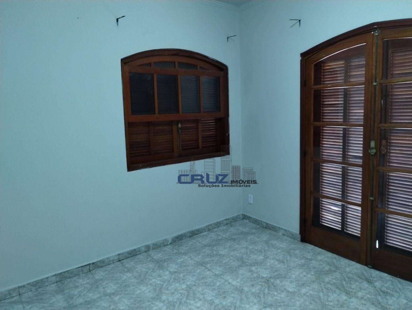 Casa para alugar com 2 quartos, 130m² - Foto 45