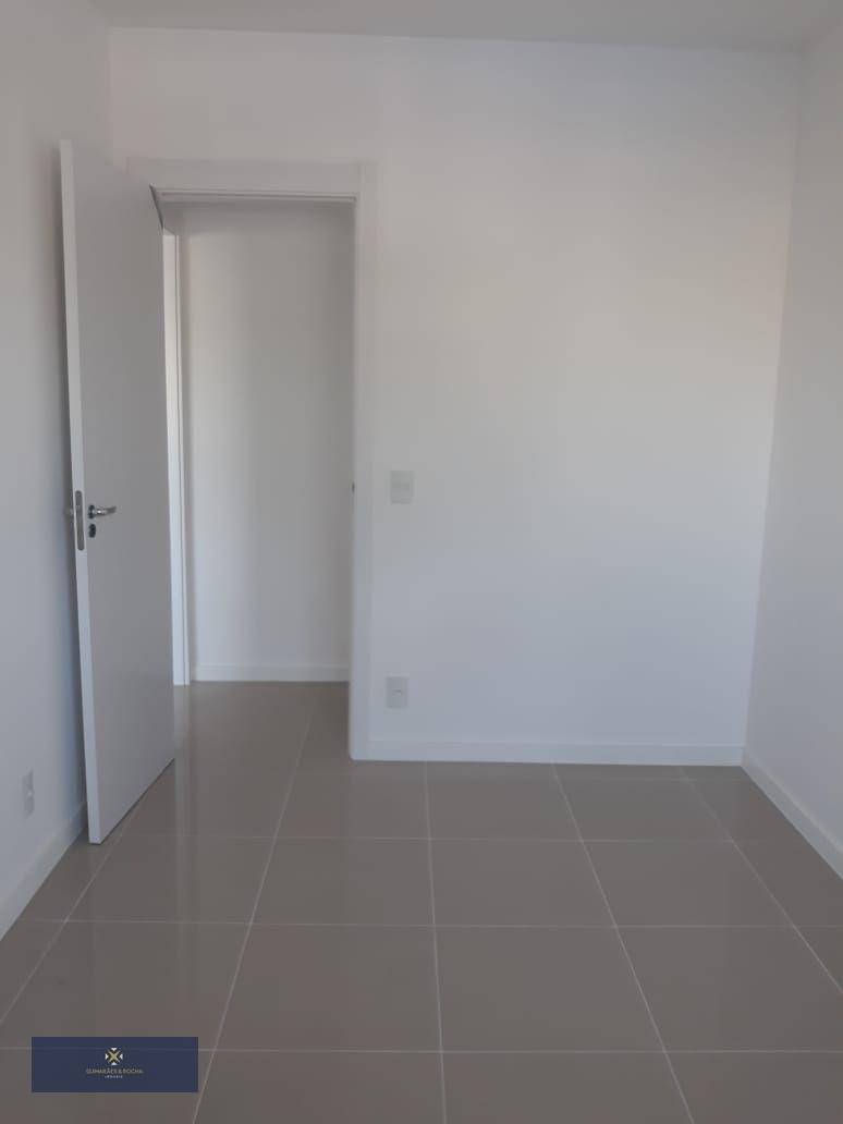 Apartamento à venda com 2 quartos, 63m² - Foto 3