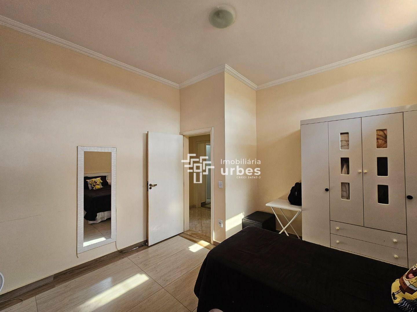 Casa à venda com 3 quartos, 230m² - Foto 37