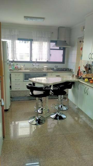 Apartamento à venda com 4 quartos, 175m² - Foto 2