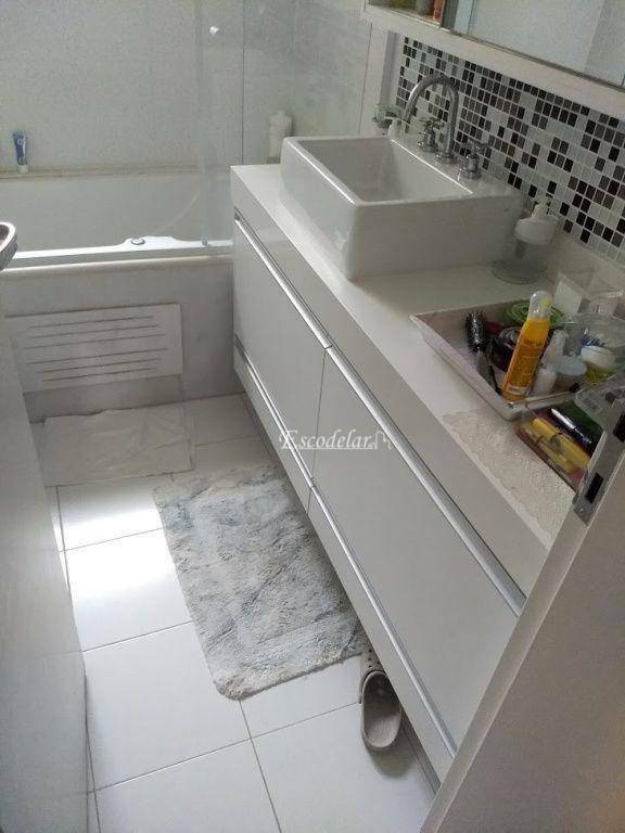 Apartamento à venda com 3 quartos, 189m² - Foto 22