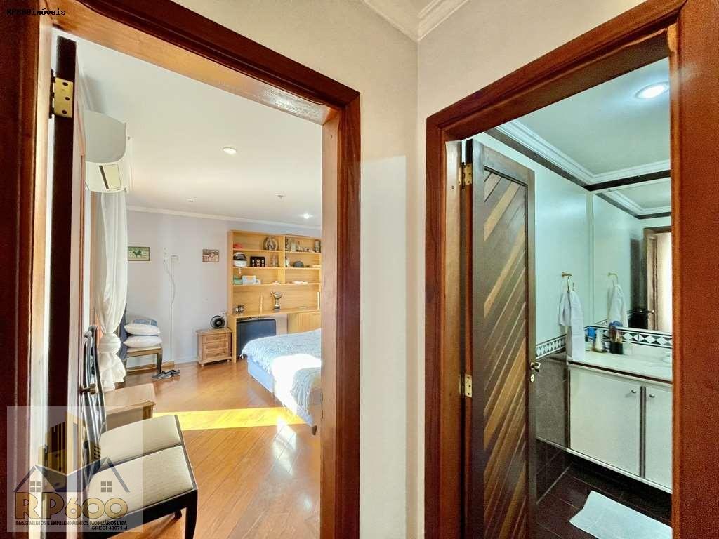 Casa à venda com 6 quartos, 1008m² - Foto 36