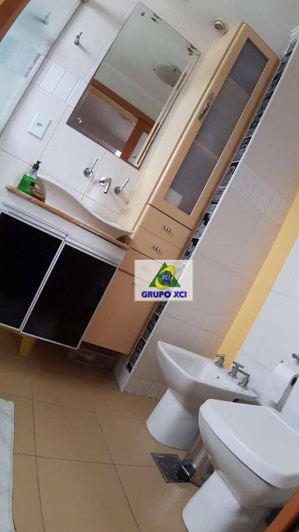 Apartamento à venda com 3 quartos, 98m² - Foto 25