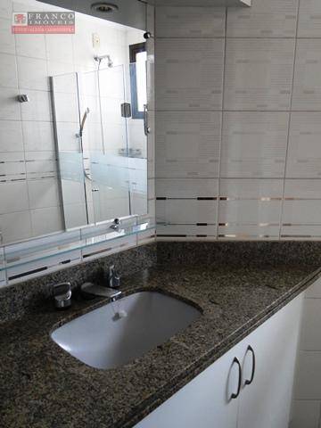 Apartamento à venda e aluguel com 3 quartos, 181m² - Foto 23