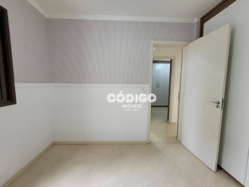 Apartamento à venda com 3 quartos, 97m² - Foto 13