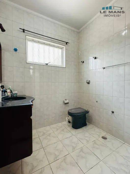 Casa à venda e aluguel com 3 quartos, 173m² - Foto 11