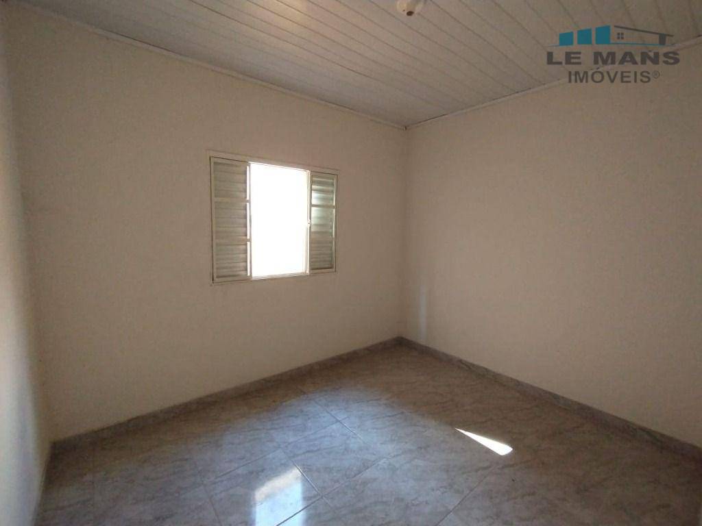 Casa à venda com 3 quartos, 73m² - Foto 11