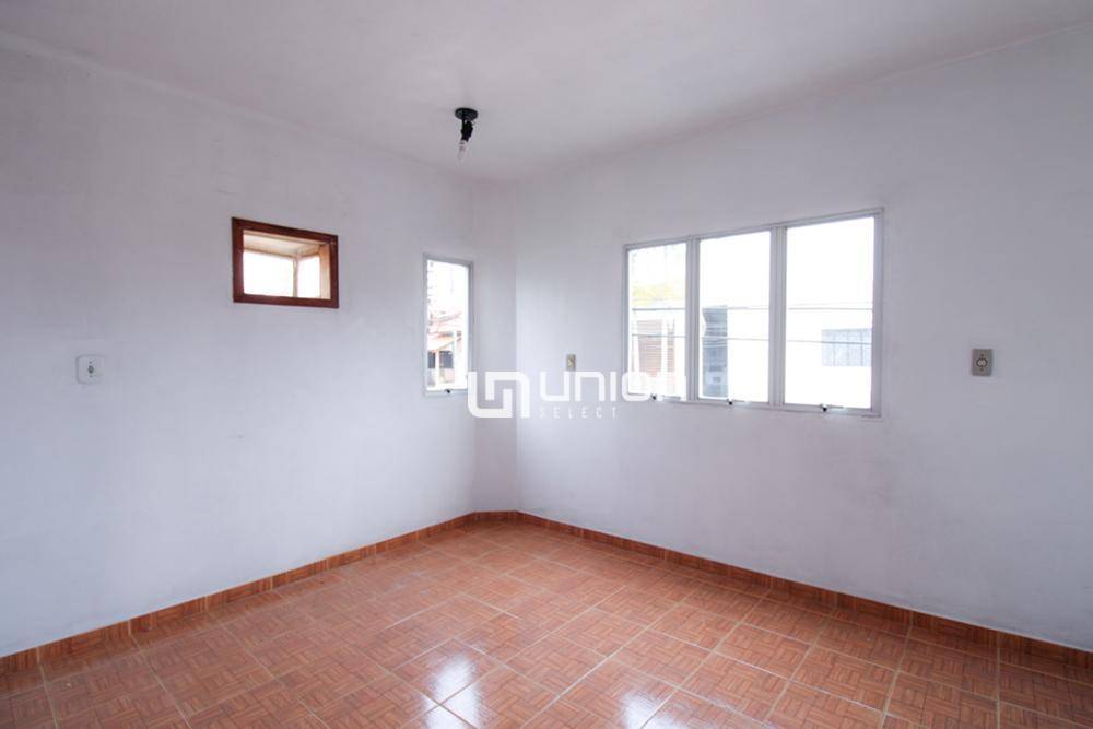 Casa à venda e aluguel com 4 quartos, 300m² - Foto 11