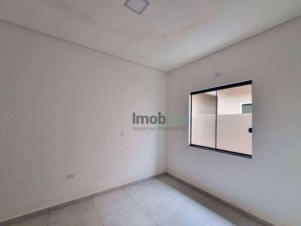 Casa à venda com 3 quartos, 60m² - Foto 4