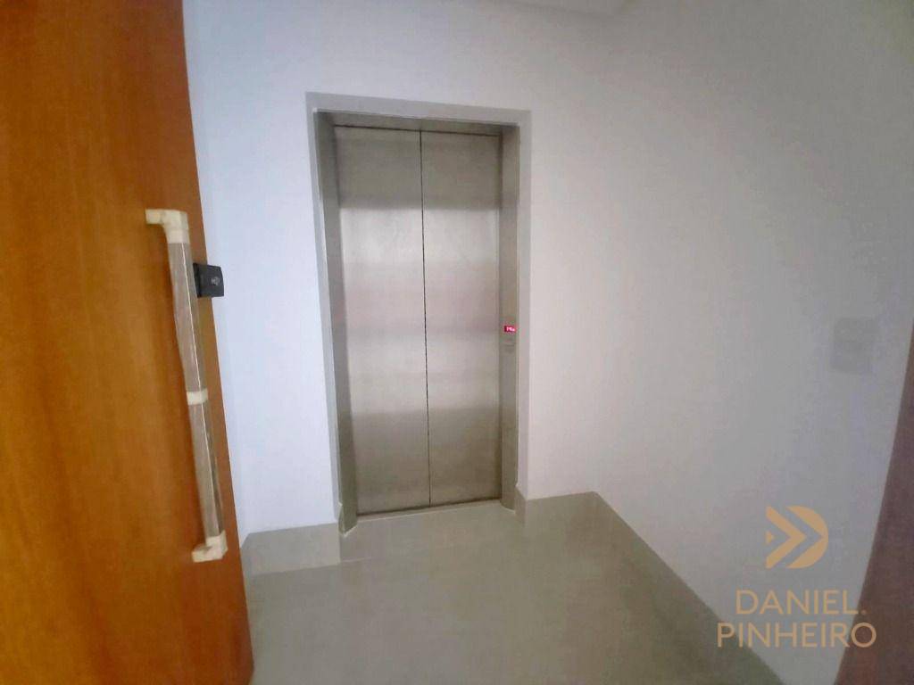 Apartamento à venda com 3 quartos, 150m² - Foto 20