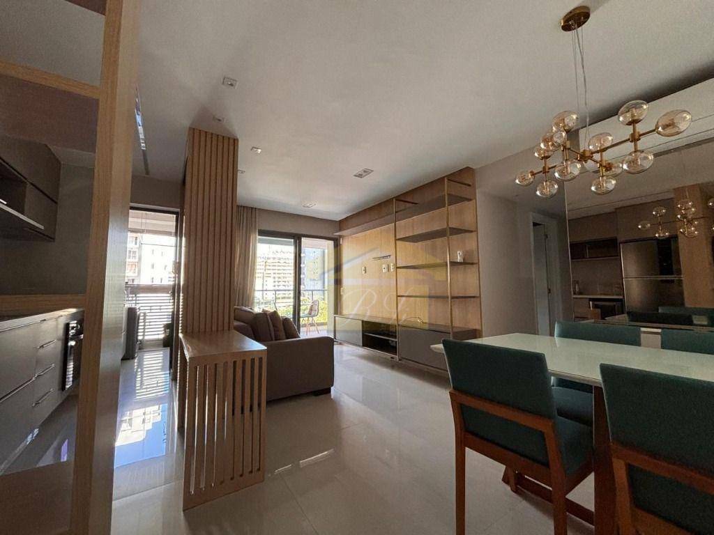 Apartamento à venda com 2 quartos, 72m² - Foto 8