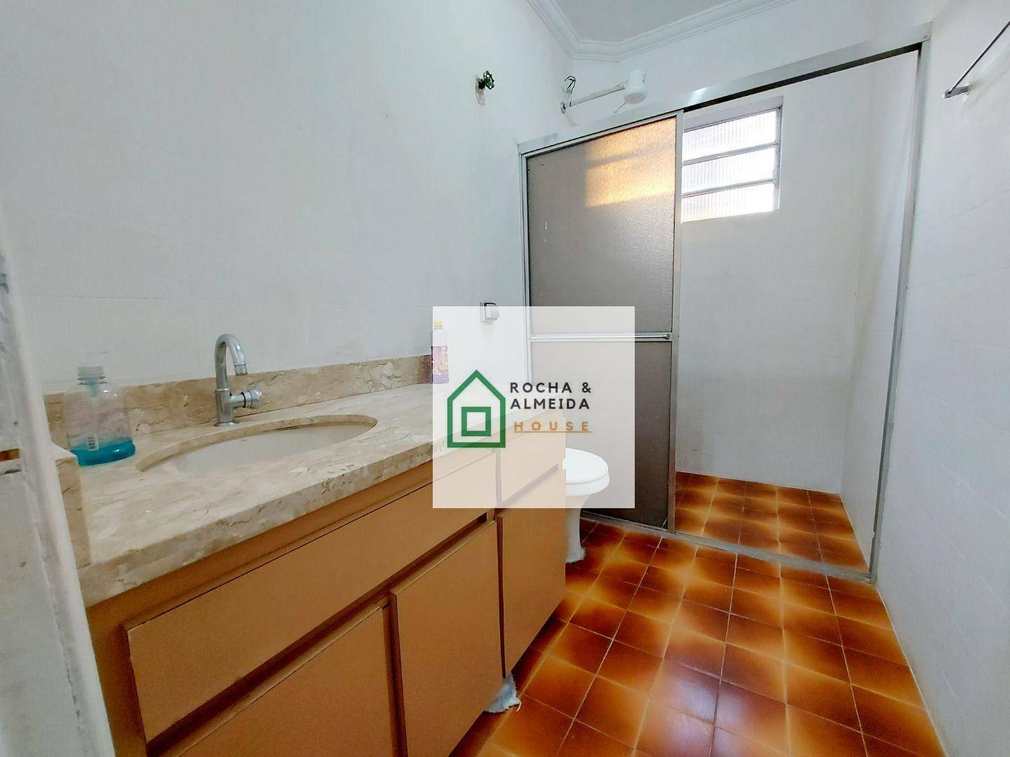 Casa para alugar com 4 quartos, 160m² - Foto 31