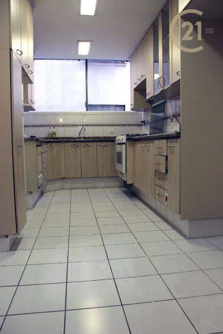 Apartamento para alugar com 3 quartos, 190m² - Foto 14