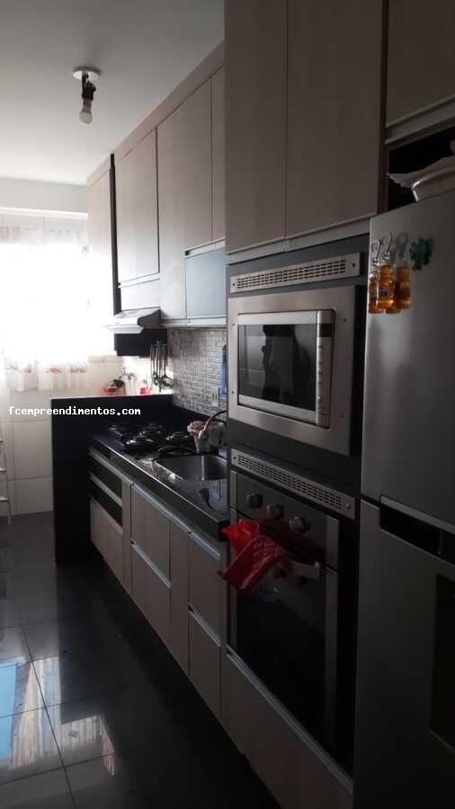 Apartamento à venda com 2 quartos, 112m² - Foto 3