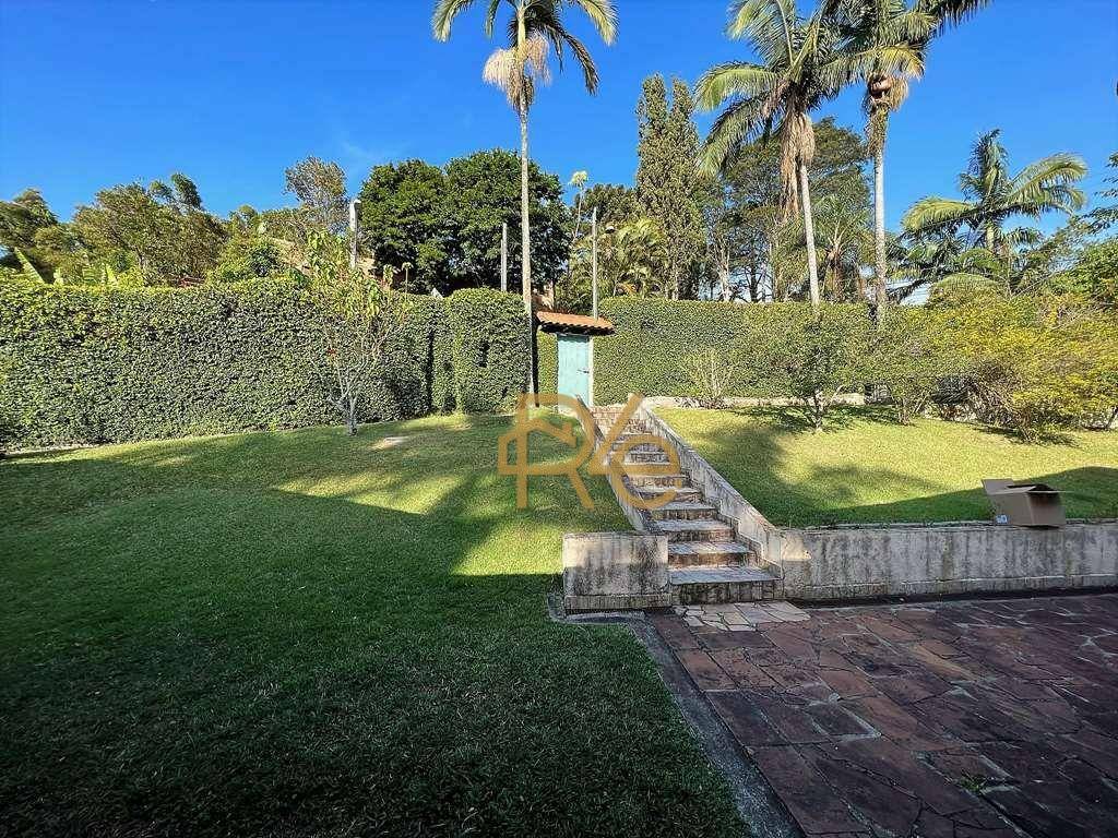 Casa de Condomínio à venda com 4 quartos, 425m² - Foto 2