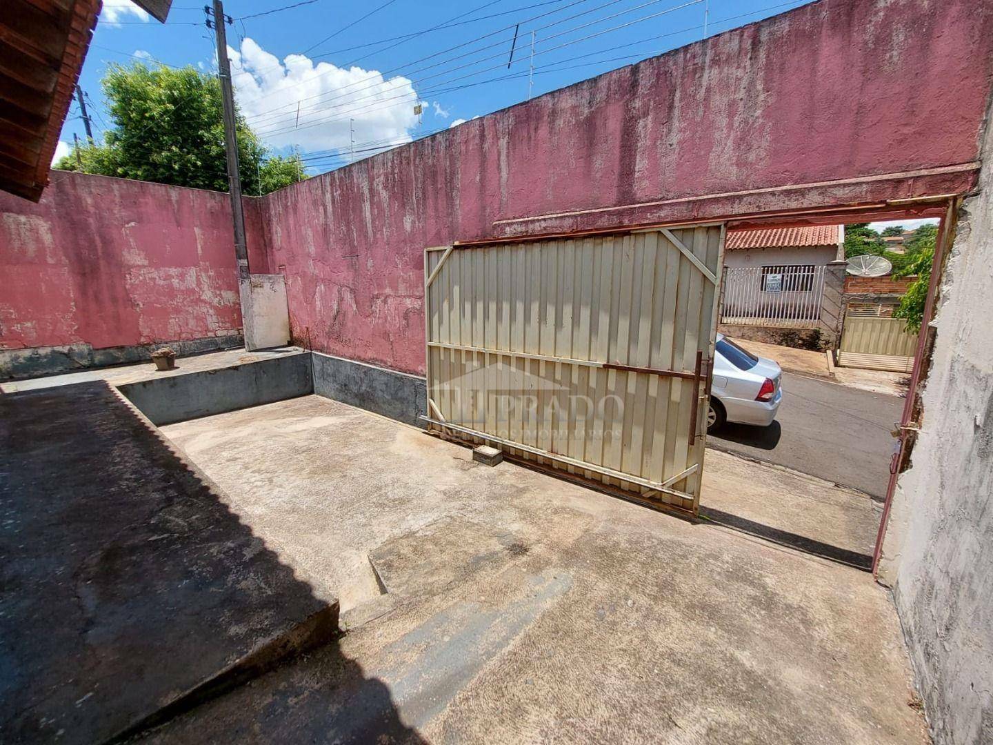 Casa à venda com 3 quartos, 130m² - Foto 2