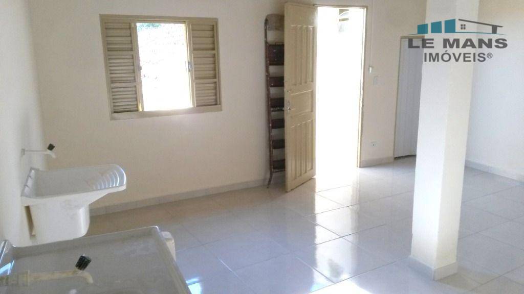 Casa à venda com 3 quartos, 89m² - Foto 14