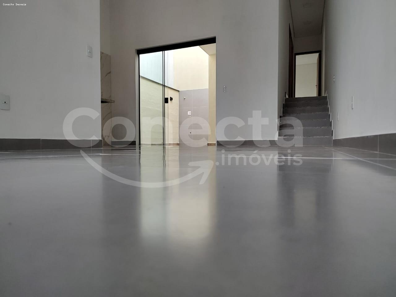 Casa à venda com 2 quartos, 70m² - Foto 14