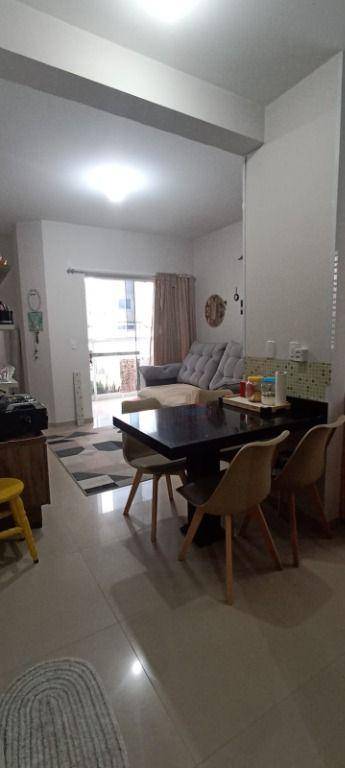 Apartamento à venda com 2 quartos, 59m² - Foto 6